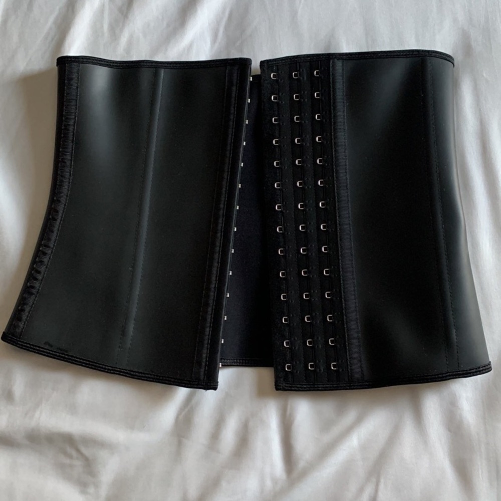 YIANNA Waist Trainer for Women Latex Underbust Waist Cincher Corset Sport Girdle